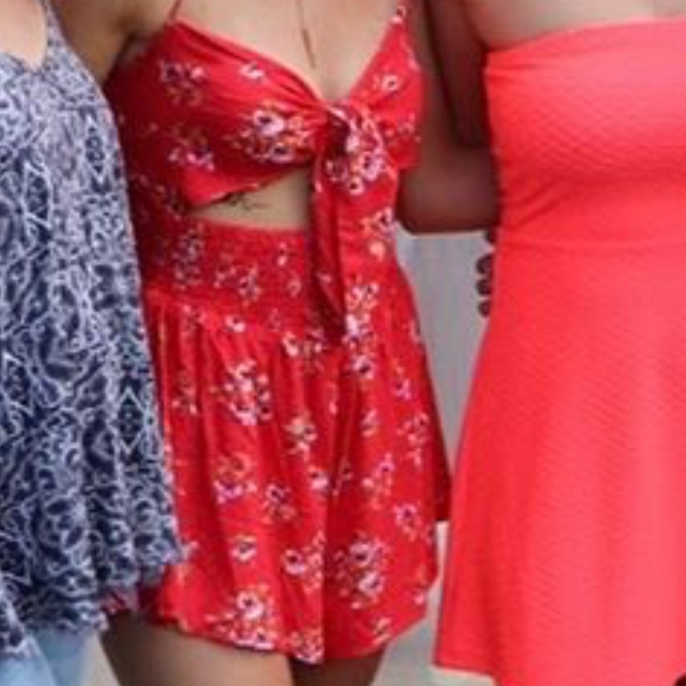 Super Cute Red Foral Romper w/front cutout
